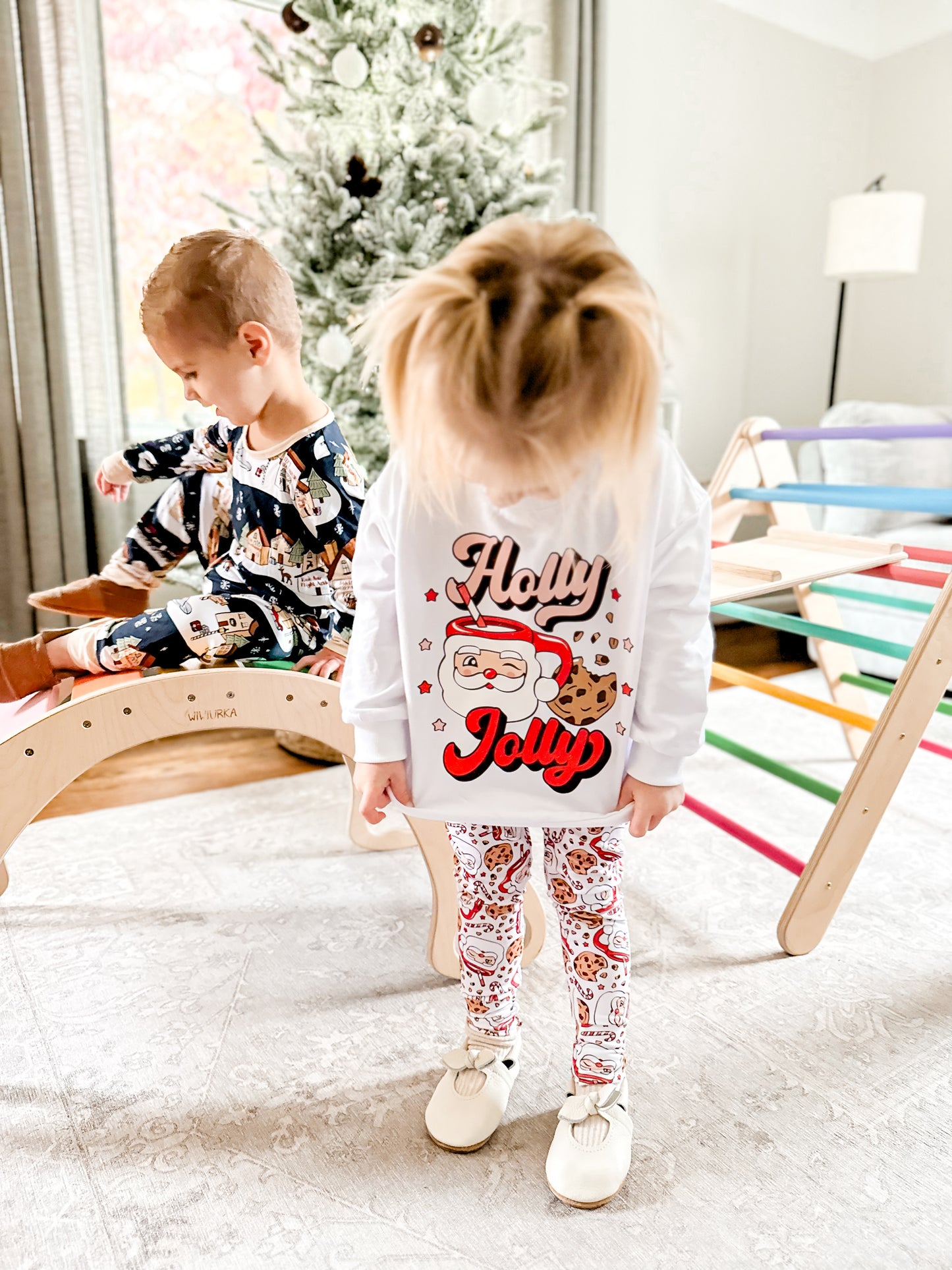 Holly Jolly Pullover